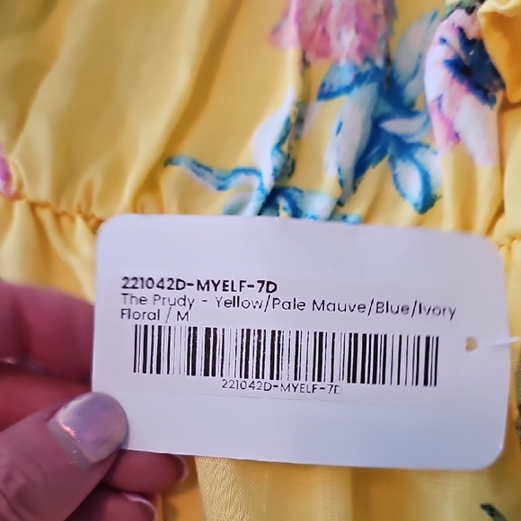 NWT Size Medium Chris & Carol Yellow Floral Dress - Picture 4 of 7